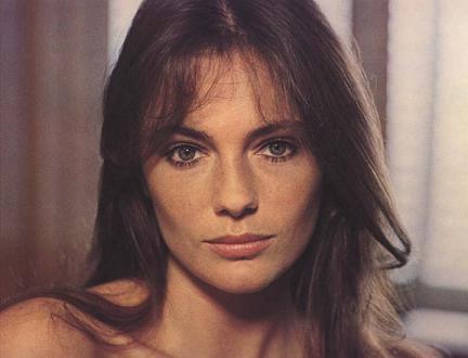 20070924025104-jacqueline-bisset-disparo-de-nieve.jpg