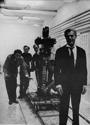 20090423030442-fellini.jpg